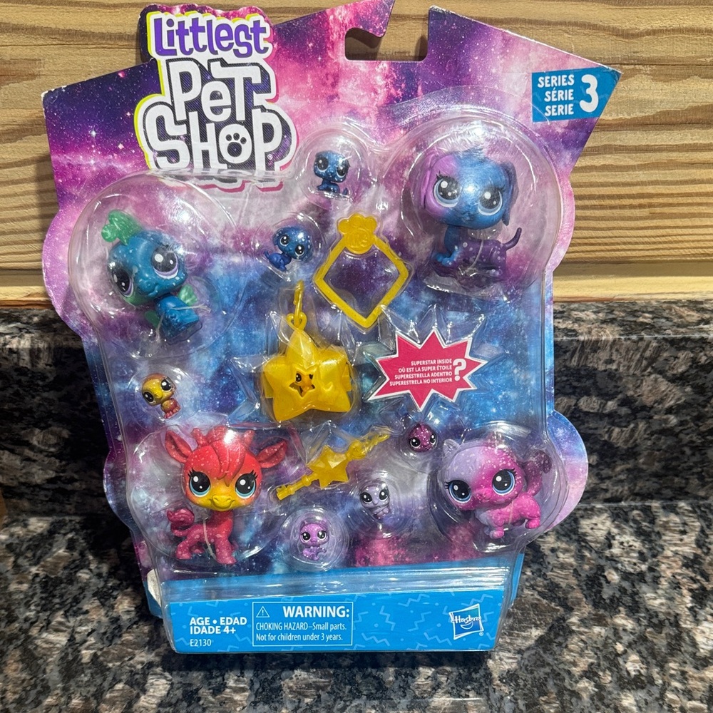 Littlest Pet Shop Galaxy Pets with Purple and Blue